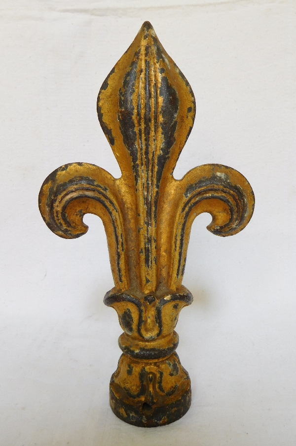 Fleur de lys railings ornaments - Tuileries Palace - Restoration Period (early 19th century)